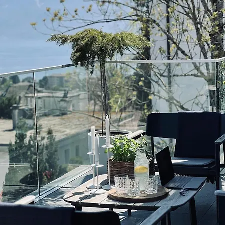 New Luxury View - Lozanna