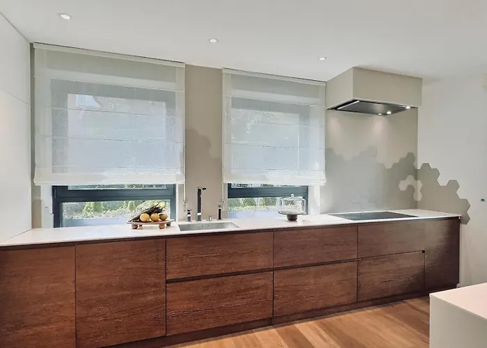 New Luxury View - * Lozanna